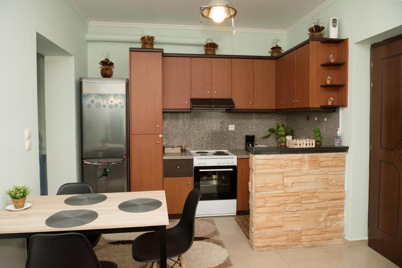 F.K Room Aígion Ngoại thất bức ảnh